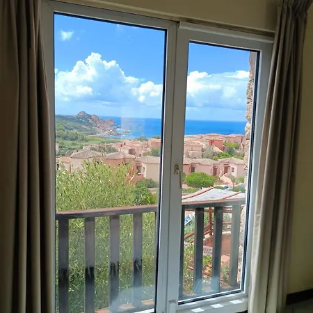 Domu'e Mari Apartment
