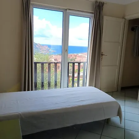 Domu'e Mari Apartment *